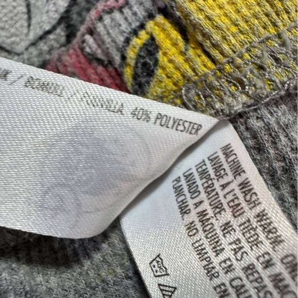 Disney Mickey Thermal 2 Piece Pajama Set, Size Large - Picture 9 of 15